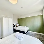 Appartement Kozyguru Spacious 3 Bedroom 8ppl Hse 50% Off Long *