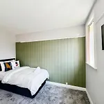 Kozyguru Spacious 3 Bedroom 8ppl Hse 50% Off Long *