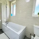 Appartement Kozyguru Spacious 3 Bedroom 8ppl Hse 50% Off Long *