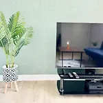Appartement Kozyguru Spacious 3 Bedroom 8ppl Hse 50% Off Long Manchester