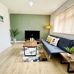 Appartement Kozyguru Spacious 3 Bedroom 8ppl Hse 50% Off Long