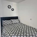Penthouse - 2 Bedroom *