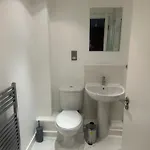Spacious And Cosy Entire Flat