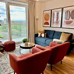 Beautiful Waterside Near Old Trafford * Manchester