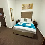 Parkview Hotel 3*