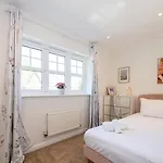 Feriehus Guestready - A Haven By The River