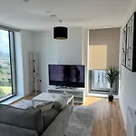 Your Private Oasis In * Manchester