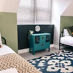 Spacious Stylish With Free Parking 10 Mins To Centre & Ao Arena Ideal For Groups & Long Prázdninový dům *