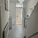 Prázdninový dům Droylsden House *