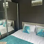 Prázdninový dům Droylsden House *