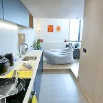 Trafford Duplex With Shop At Base - Pass The Keys * Manchester