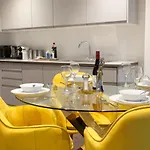 Contemporary 1 Bedroom In Centre Daire Manchester