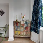 Stylish Family In Old Trafford, - Pass The Keys