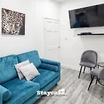 Cowesby Co-living - Private Self-cater