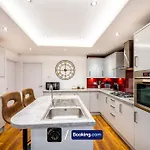 Cosy 3-bed House L Garden L Free Parking L Stretford L Sleeps 7 L Book Today With The Cosy Corner Nationwide Apartmán *