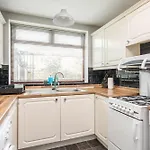 Elegant 3-bedroom Retreat Free Parking Keenzchillz Manchester