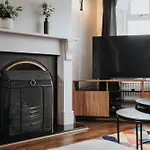 Elegant 3-bedroom Retreat Free Parking Keenzchillz Appartement