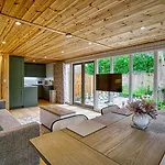 Prázdninový dům Garden In Hidden Oasis, - Pass The Keys