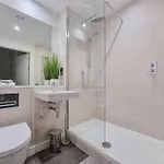 4 Bed Townhouse Piccadilly Free Parking Prázdninový dům