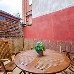 Modern 3br House In Manchester, Ideal For Groups, Free Parking - Sleeps 8 Hébergement de vacances