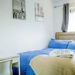 The Wynne House - 3 Bedroom Luxury House With 5 Beds & Free Parking Near Centre, And A Walking Distance To The Etihad Stadium & Coop Live Arena * Manchester