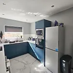 Beresford Co-living - Private Self-cater Holiday home