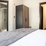 New! Stylish & Modern With Free Parking! Book Now! Lejlighed Manchester