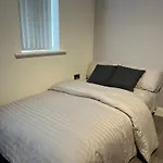 Apartment 1 Bedroom In Chorlton *