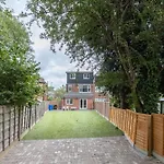 The Kent Luxury House Sleeps 14 Free Parking * Manchester