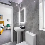 The Kent Luxury House Sleeps 14 Free Parking Prázdninový dům Manchester