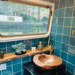 Bespokenarrowboat Botel Manchester