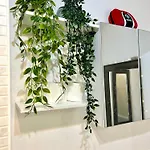 Convenient Private Bed, Bath & Parking Included Séjour chez l'habitant *