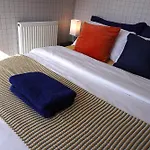 Luxury - Pick A - Free Parking & Kitchen Access, Near Etihad Stadium, The Coop Live & Piccadilly Station,