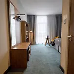 - The Niu, Loom North By Ihg
