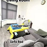 Mcrshared House-big Bedroom Sleeps 3