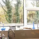 8 Riversdale King Size