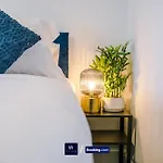 Large 3 Bed House Sleeps 7 By Host A * マンチェスター