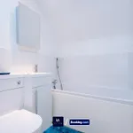 Large 3 Bed House Sleeps 7 By Host A *