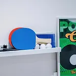 Sleeps 6, Pool Table, Free Parking, Perfect For Groups, Long Term Disc *