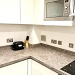 Appartement 2br Duplex In Salford Mcr Sleeps4 Videos In Photos
