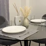 2br Duplex In Salford Mcr Sleeps4 Videos In Photos Appartement Manchester