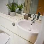 Luxury Prime Location Flat 公寓