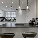 Stunning With Parking - Pass The Keys * Manchester