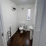 Apartment New Getaway House With 2 Free Parking Manchester