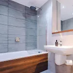 Apartmán Sleek In By 53 Degrees Property, Ideal For Couples, Amazing Location!