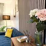 Spacious 2br 2ba Centre Sleeps 5 Manchester
