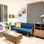 Daire Spacious 2br 2ba Centre Sleeps 5