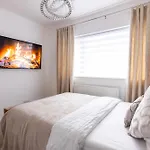 Luxury 3 Bed House Old Trafford Holiday home