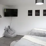 3 Bedroom House Close To Centre Free Parking Prázdninový dům Manchester