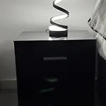 Spacious 2 Double Bedroom Near Centre, Salford *